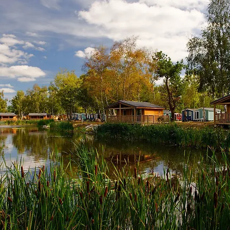 Le Village Du Lac Caravan Park Hotel Bruges