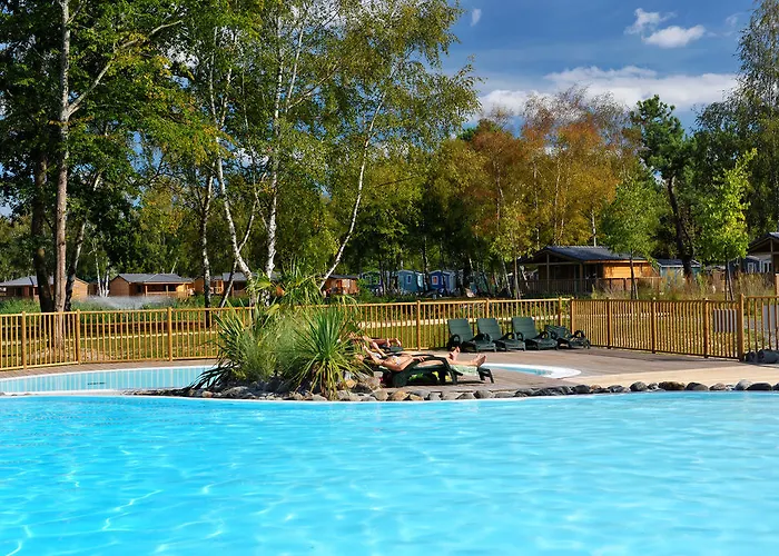 Le Village Du Lac Caravan Park