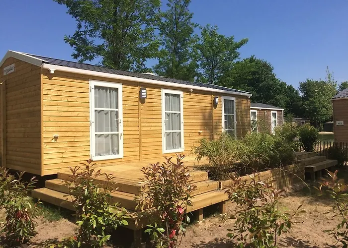 Le Village Du Lac Caravan Park